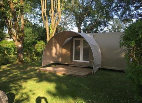 Camping Au Bois Dormant Hotel Chauffour-sur-Vell Eksteriør billede