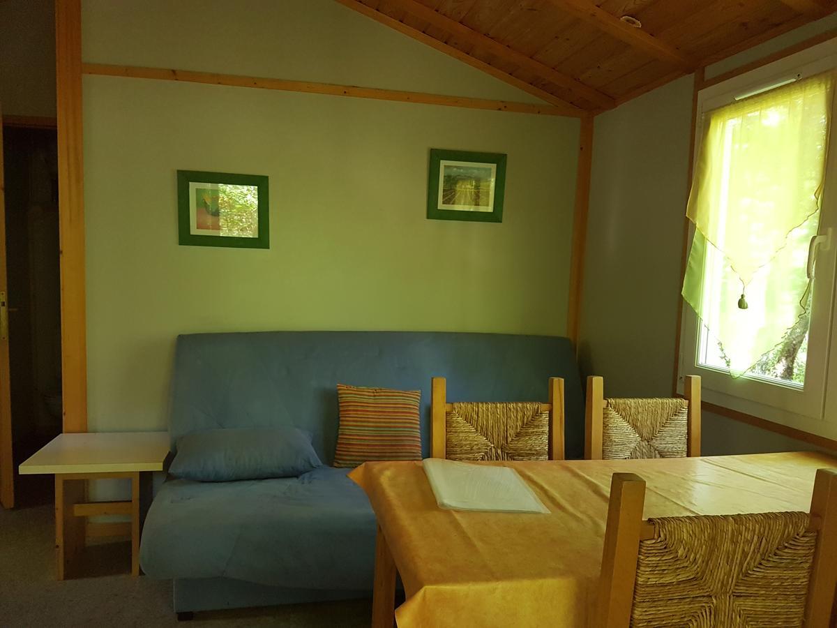 Camping Au Bois Dormant Hotel Chauffour-sur-Vell Eksteriør billede