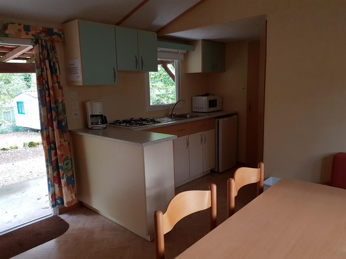 Camping Au Bois Dormant Hotel Chauffour-sur-Vell Eksteriør billede