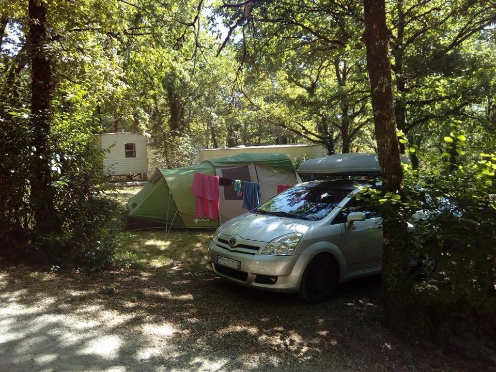 Camping Au Bois Dormant Hotel Chauffour-sur-Vell Eksteriør billede