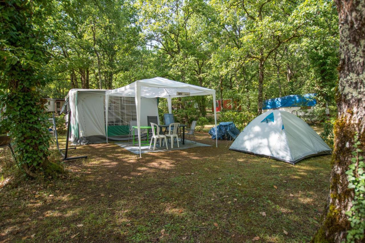Camping Au Bois Dormant Hotel Chauffour-sur-Vell Eksteriør billede