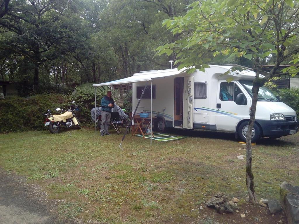Camping Au Bois Dormant Hotel Chauffour-sur-Vell Eksteriør billede